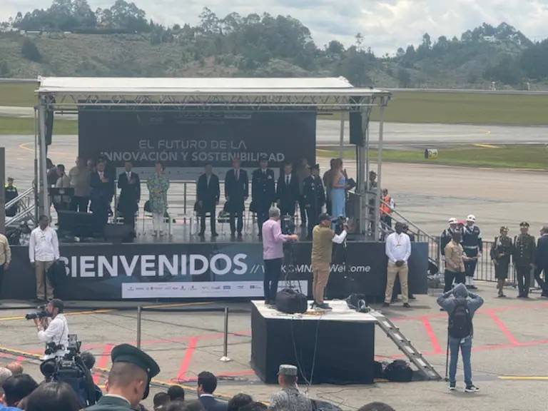 Petro ofrece ayuda a Estados Unidos por emergencia clim&aacute;tica en Texas durante la F-AIR 2025 en Rionegro