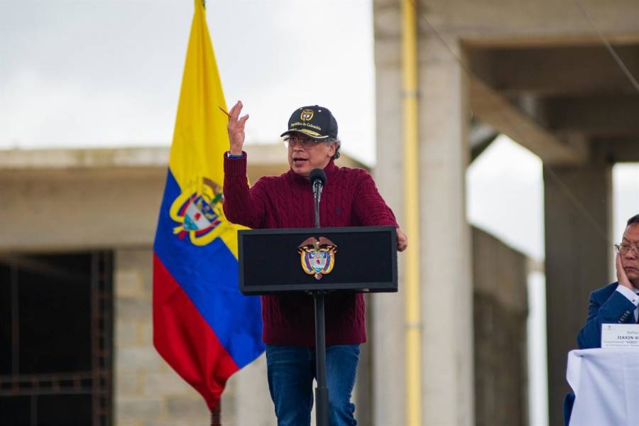 Presidente de Colombia anuncia cambios radicales por incumplimiento