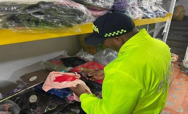 Golpe al contrabando de confecciones en el centro de la ciudad de Medell&iacute;n