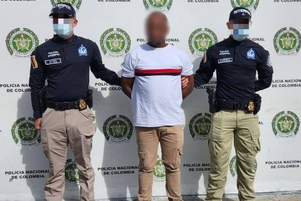En Cali, la Polic&iacute;a captur&oacute; a cinco personas que eran buscadas por delitos a nivel mundial