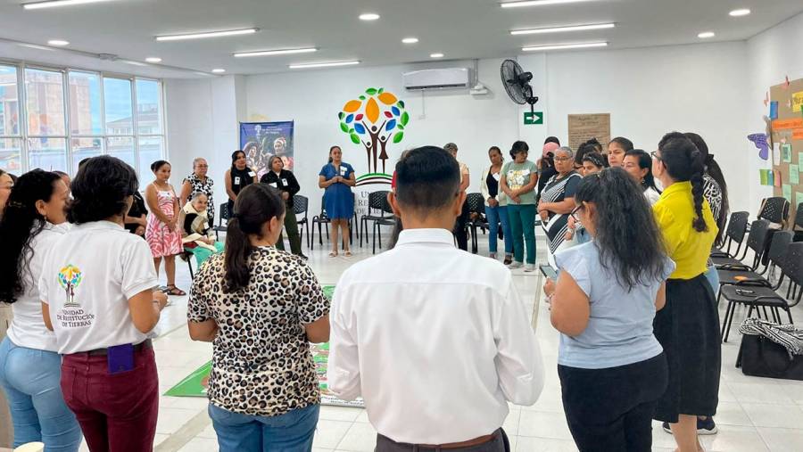5.204 mujeres de Meta y Guaviare reclaman tierras despojadas o abandonadas