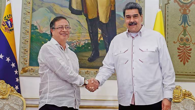Colombia y Venezuela firman acuerdo fronterizo para frenar mafias y crear zona binacional