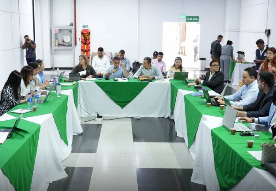 Presencia de la Procuraduría logra compromisos para salvar a Metrolínea