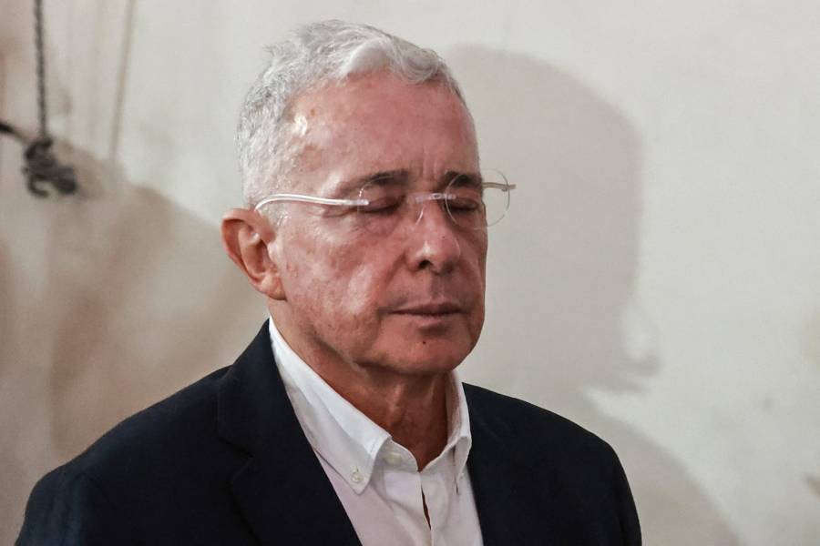 Expresidente colombiano Uribe pagar&aacute; 12 a&ntilde;os de prisi&oacute;n domiciliaria