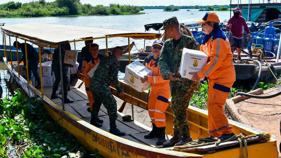 UNGRD entrega 14 mil kits humanitarios a familias damnificadas de Amazonas, Vichada, Caquet&aacute;, Guain&iacute;a y Guaviare