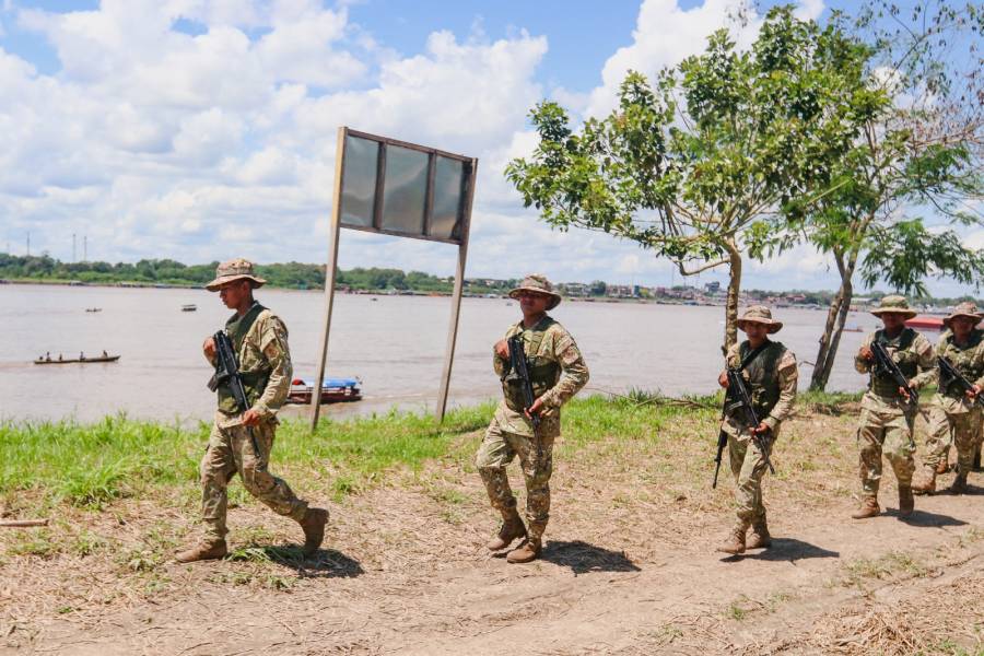 Petro desconoce soberan&iacute;a de Per&uacute; sobre isla en frontera amaz&oacute;nica