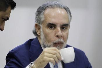 Ministro Armando Benedetti advierte que Perú no acudiría a instancias internacionales por disputa de isla Santa Rosa y pide no ceder más territorio