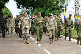 Fuerzas militares de Colombia, Ecuador y Per&uacute; coordinar&aacute;n ofensiva en la triple frontera