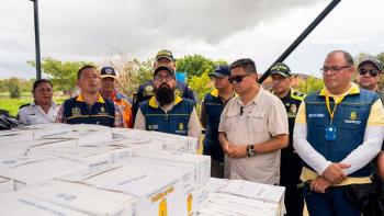 UNGRD invierte m&aacute;s de $14.600 millones en Vichada: director recorri&oacute; zonas inundadas y entreg&oacute; kits humanitarios